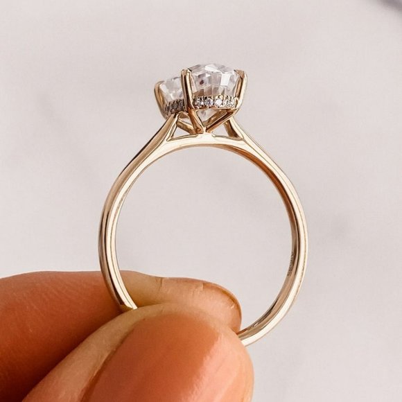 3 CT Classic Oval Moissanite Ring With Diamond - Picture 4 of 7